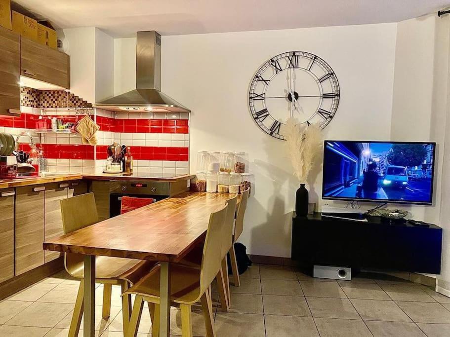 Joli T2 Dans Annecy Apartment Exterior photo